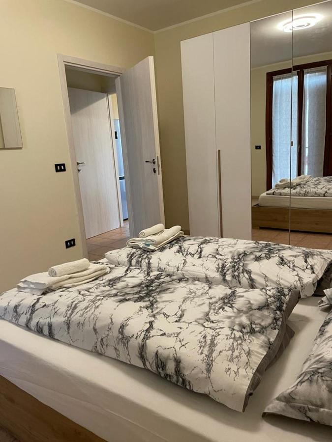 Casa Laghetto Villa Castellaro  ภายนอก รูปภาพ